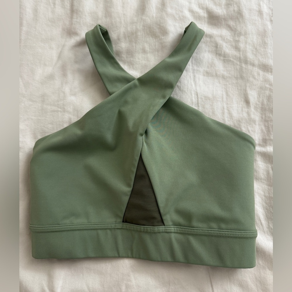 NWOT Nike Dri-FIT Green Swoosh Wrap Sports Bra - Size Small